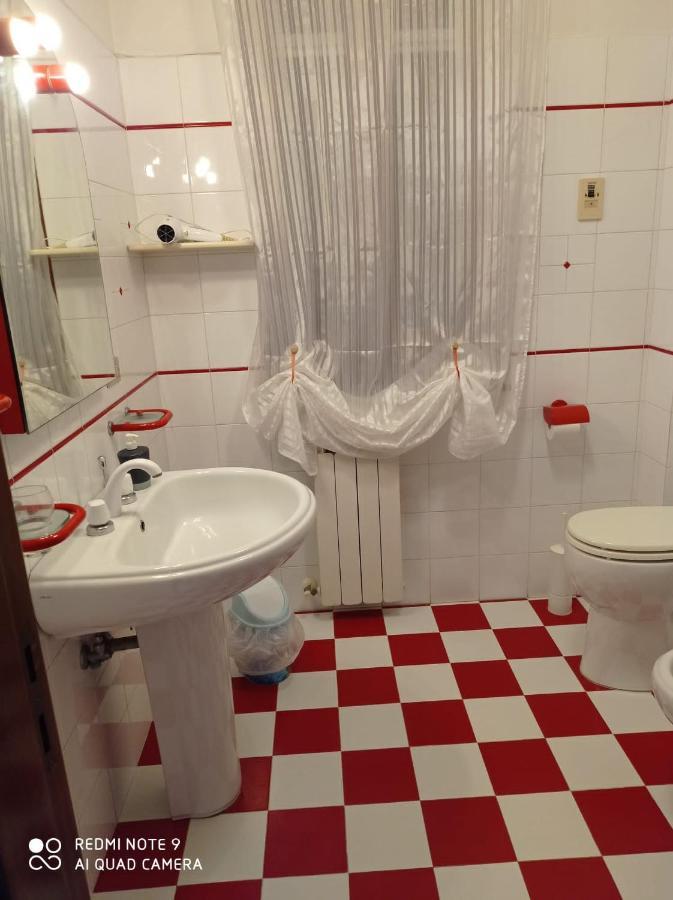 Frontemare Rooms มิลาซโซ ภายนอก รูปภาพ